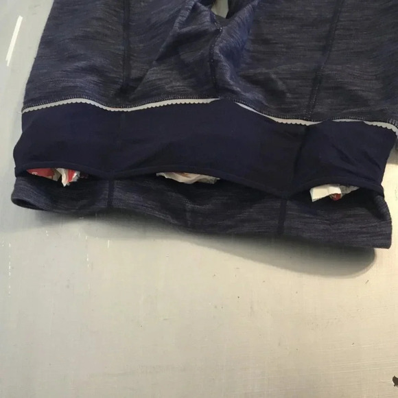 Lululemon Ride On Fold Cuff Hem Leggings Womens Denim Luon  Reflective Crop SZ 6 - Picture 11 of 14